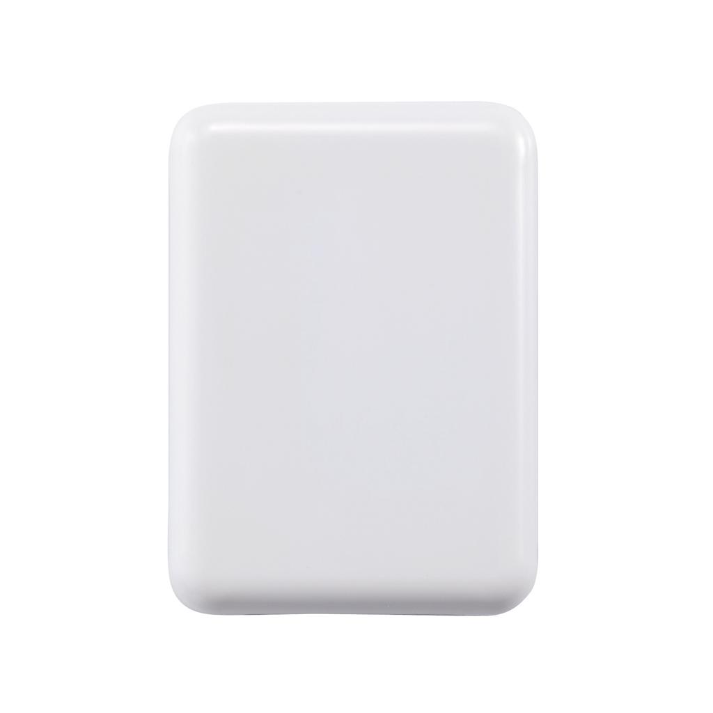 Bild på Reseadapter med fyra USB-portar