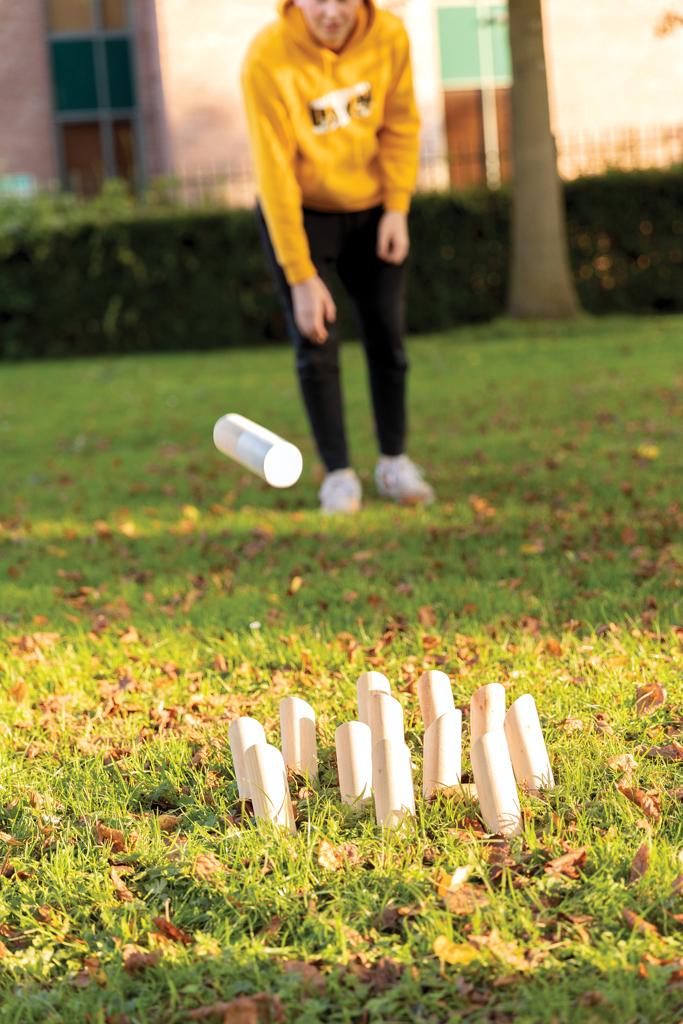 Bild på Mölkky/nummerkubb i trä