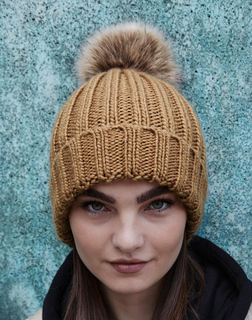 Bild på Mössa Beechfield Fur Pop Pom