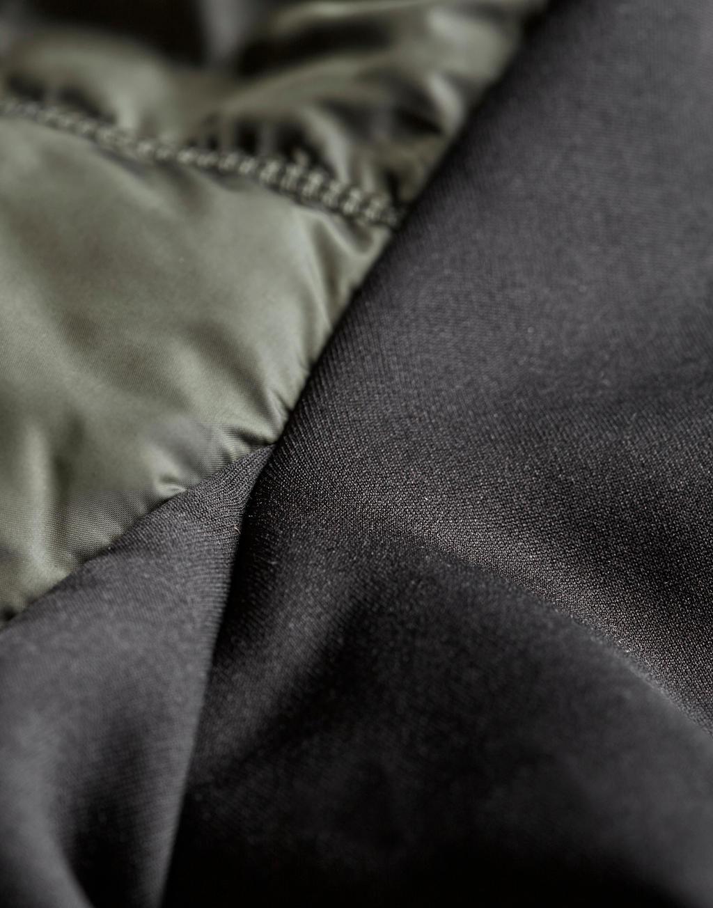 Bild på Hybridjacka TeeJays Hybrid-Stretch