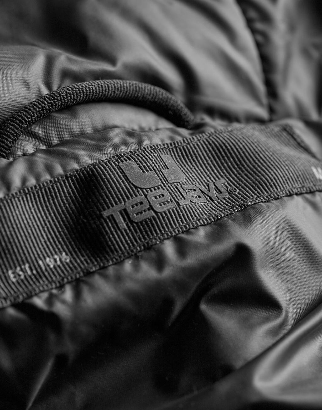 Bild på Dunjacka TeeJays Lite Hooded Dam