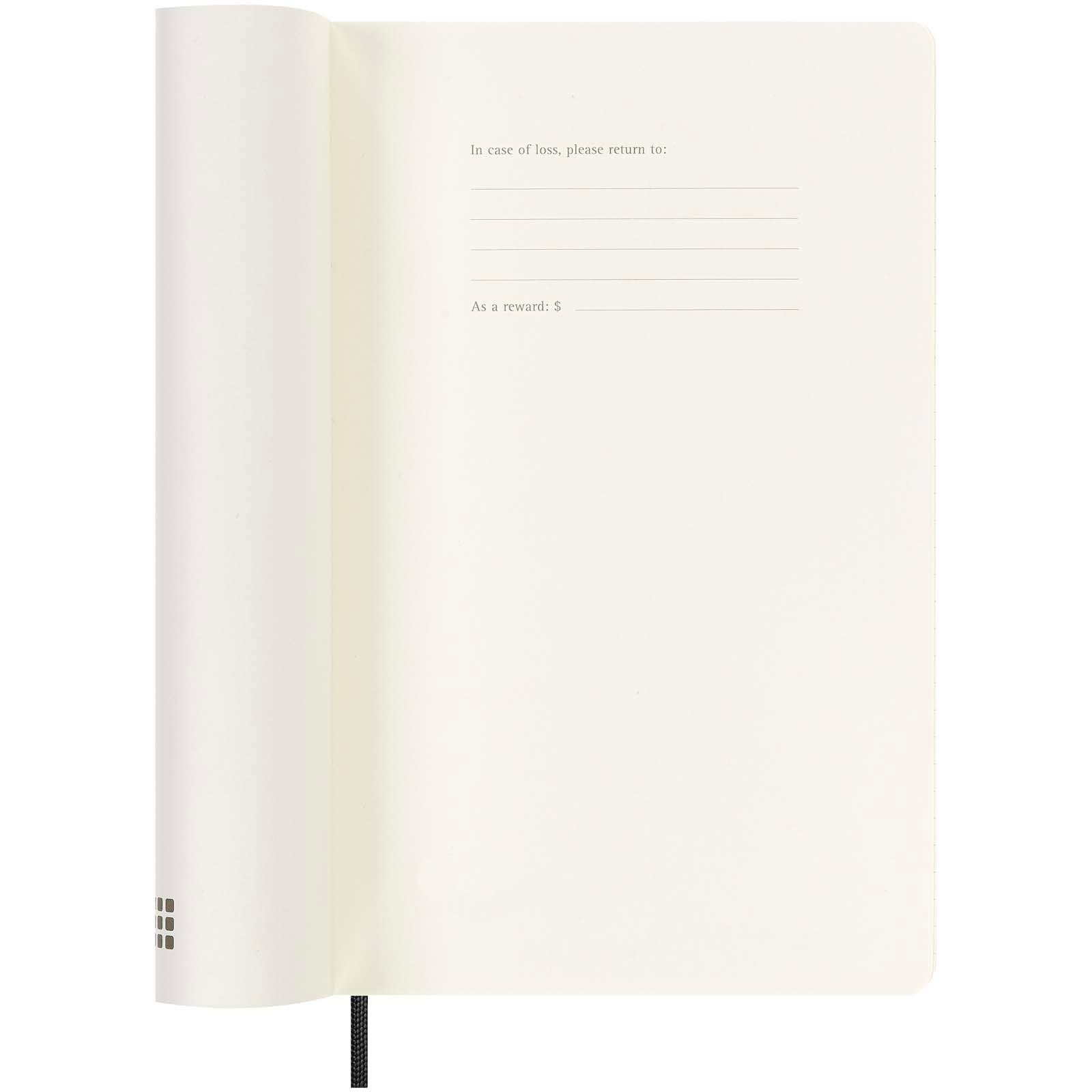 Bild på Veckoplanerare Moleskine Boa 2025 med mjukt omslag