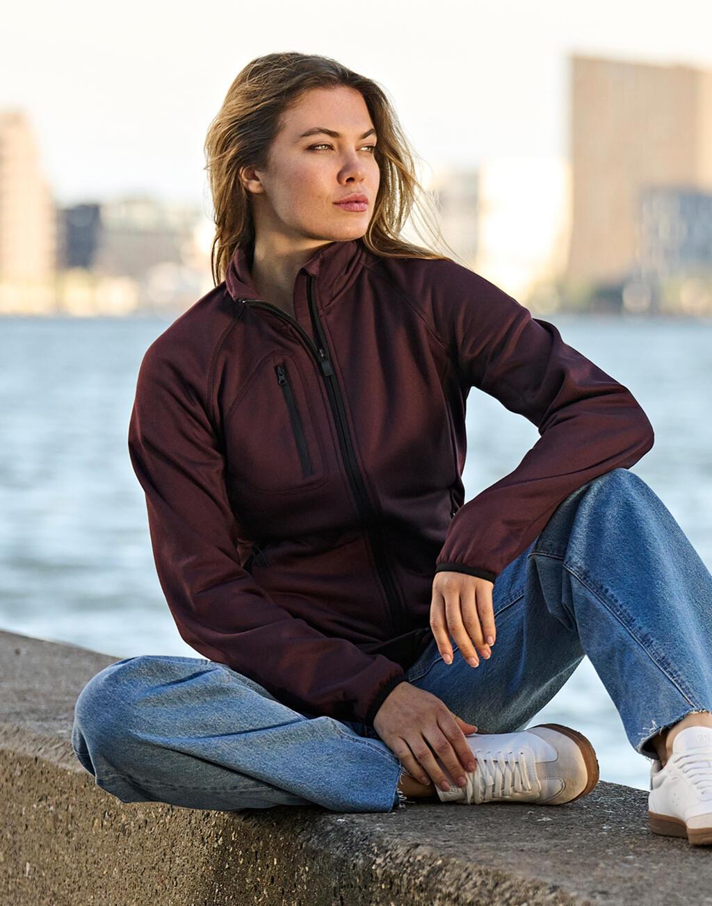 Bild på Fleece TeeJays Stretch Dam