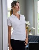 Bild på Piké TeeJays Luxury Stretch V-Neck Dam