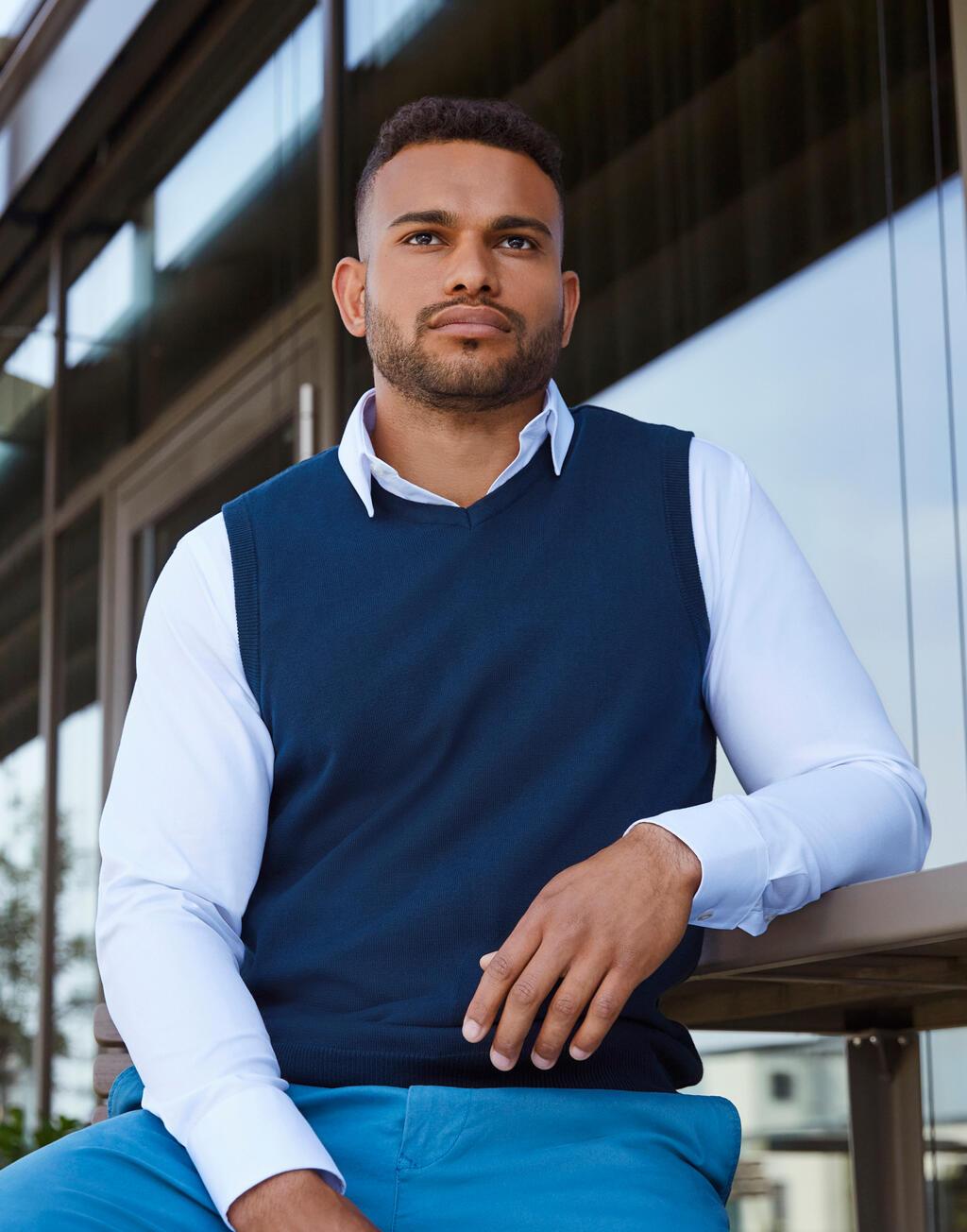 Bild på Pulloverväst Russell V-Neck
