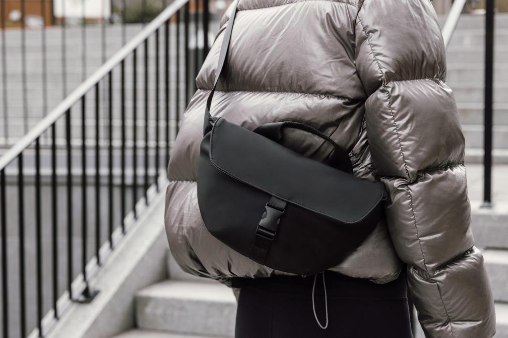 Bild på Sling-bag VINGA Baltimore 2,6L 