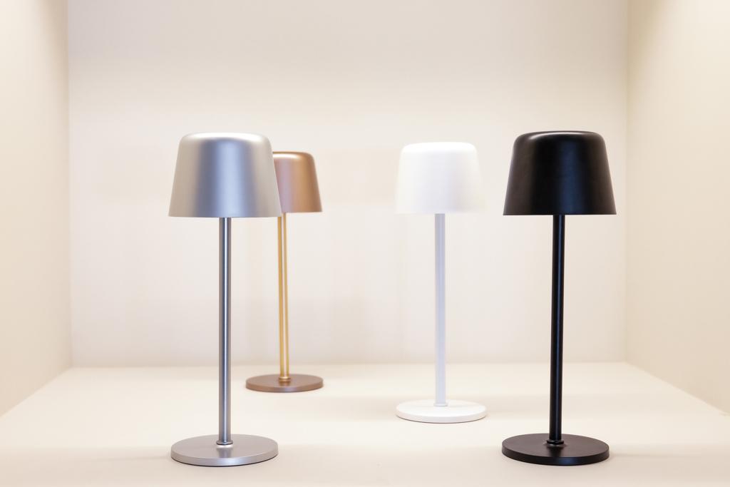 Bild på Bordslampa Zenic med USB laddning