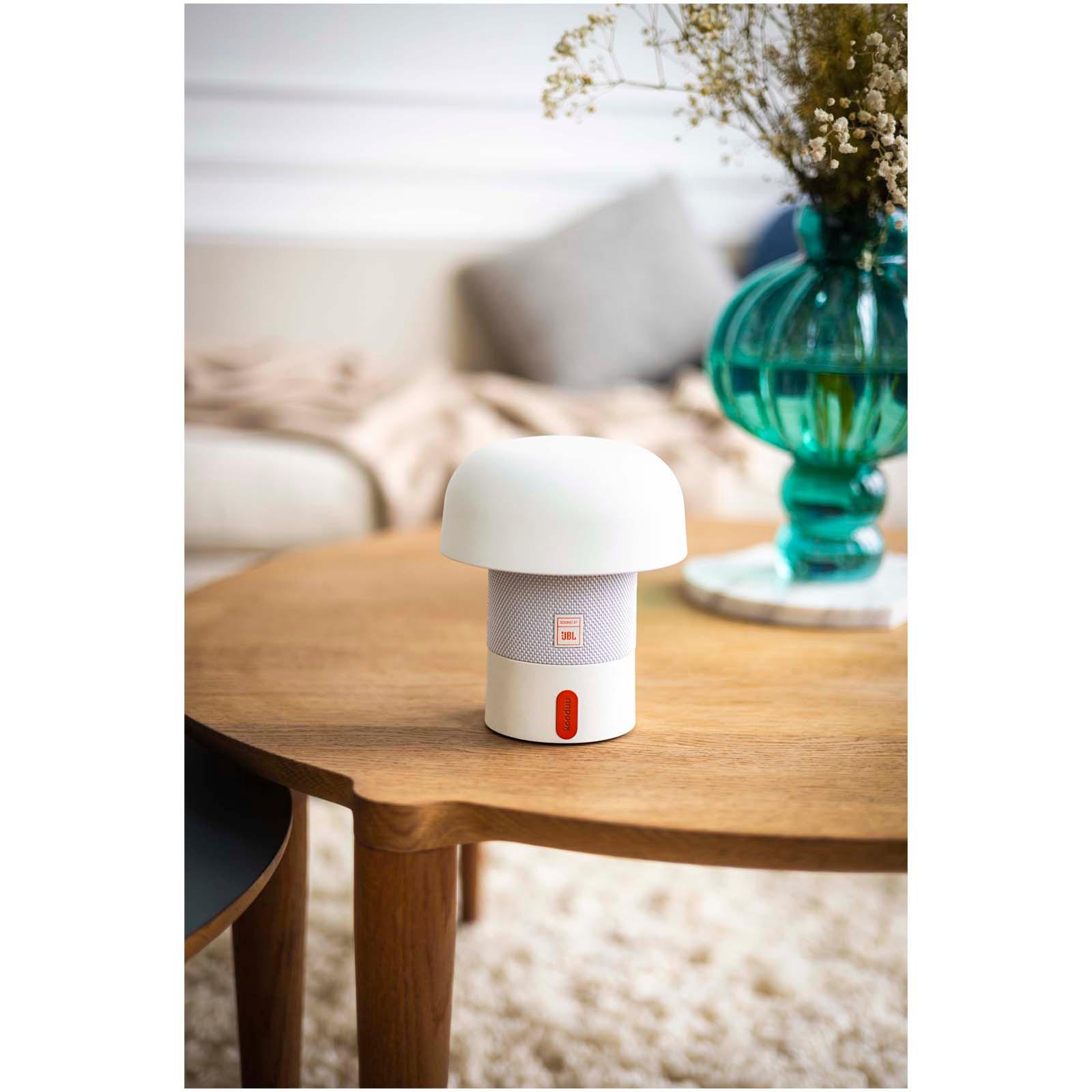 Bild på Lampa Kooduu Sensa Play Mini med JBL högtalare