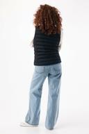 Bild på Dunväst Iqoniq Meru Dam