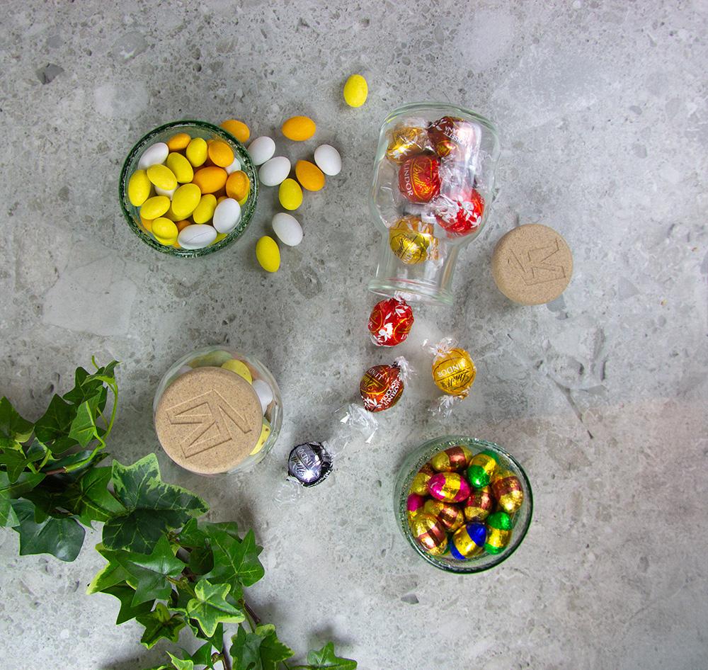 Bild på Glasflaska med Godis