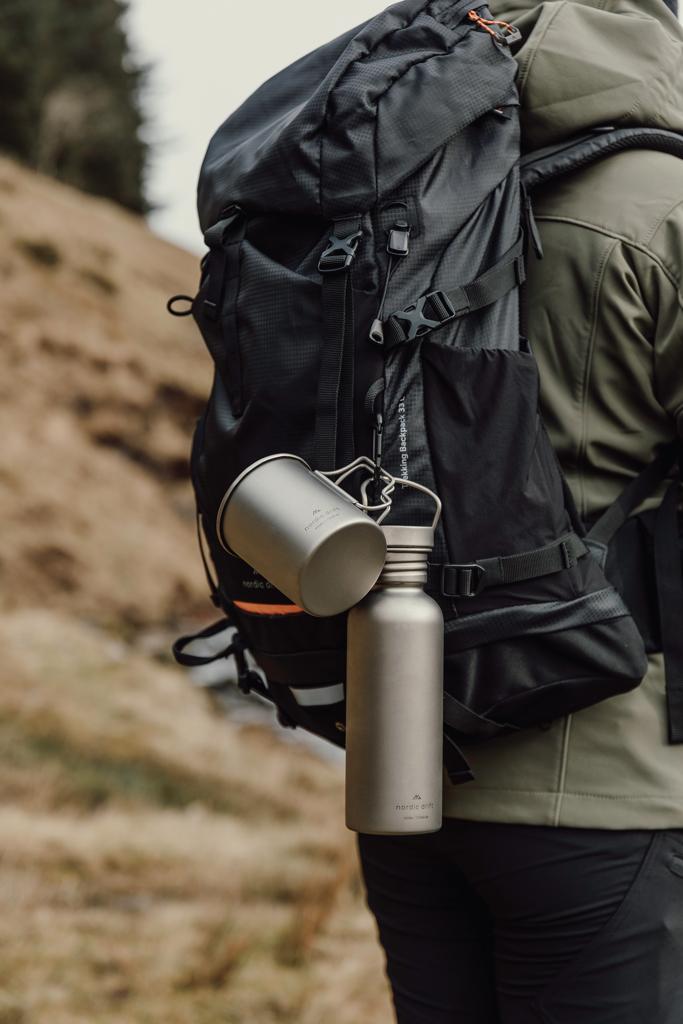 Bild på Metallflaska Nordic Drift Trail Light Titanium 600 ml