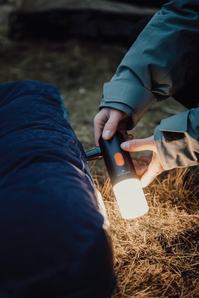 Bild på Luftpump & campinglampa Nordic Drift Titan