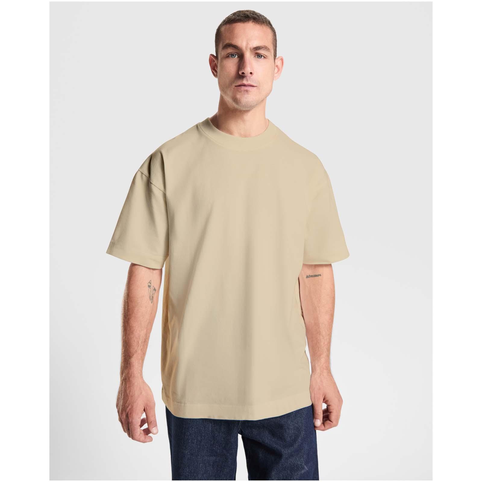 Bild på T-shirt Chow, oversized Bild på T-shirt Chow, oversized