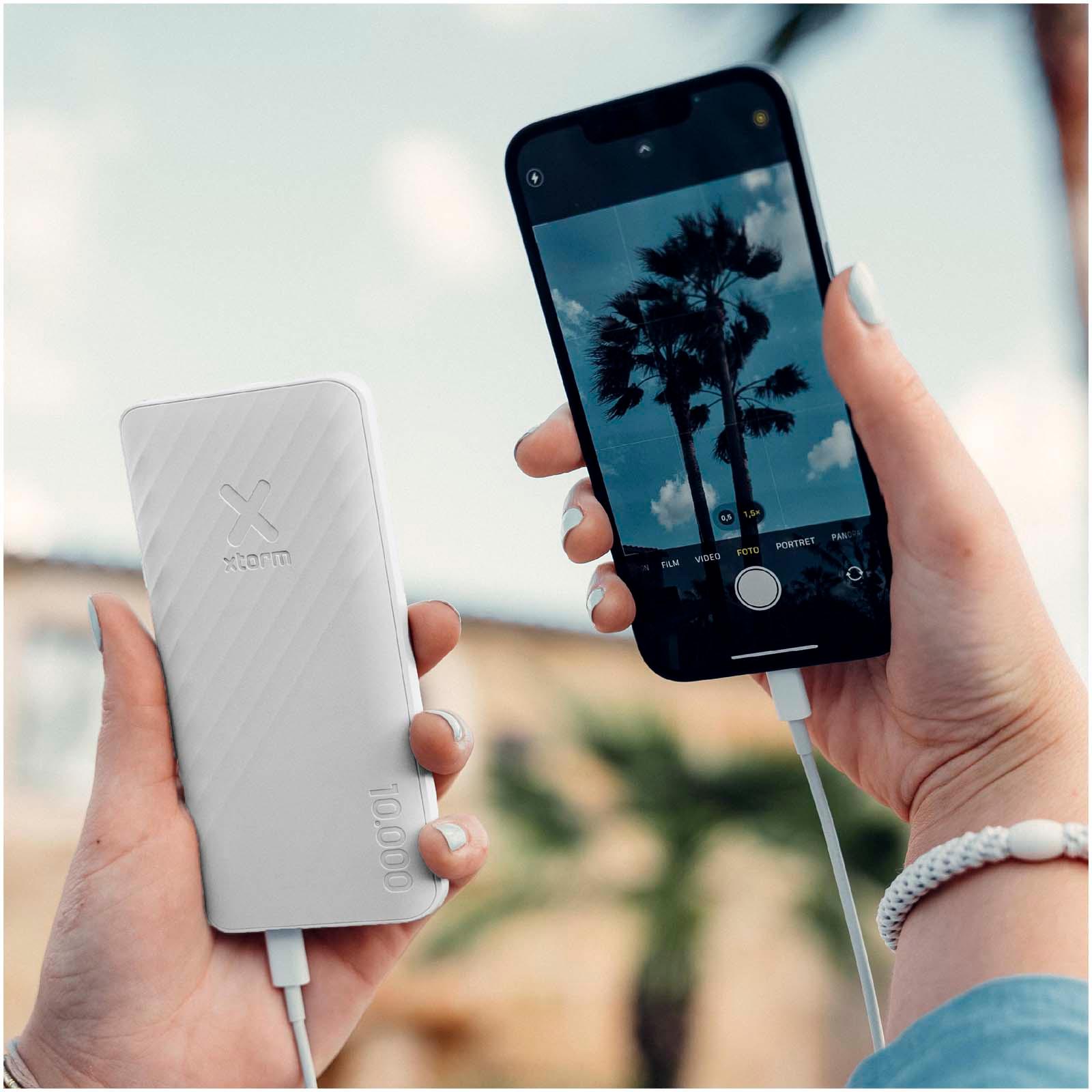 Bild på Powerbank Xtorm Go2 20W 10 000 mAh