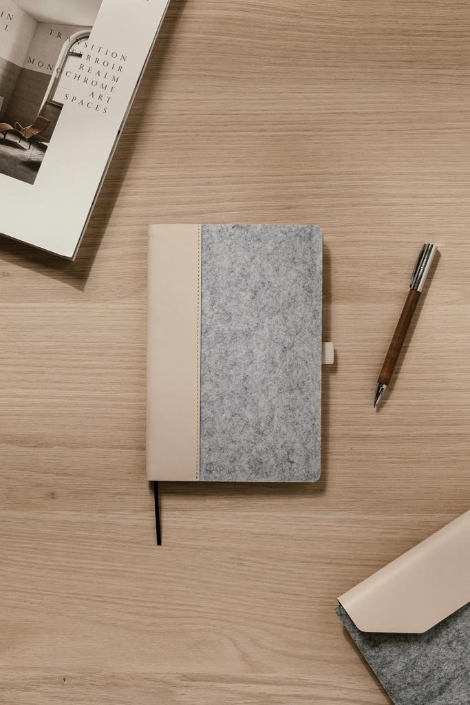 Bild på Anteckningsbok VINGA Albon A5 i filt Bild på Anteckningsbok VINGA Albon A5 i filt