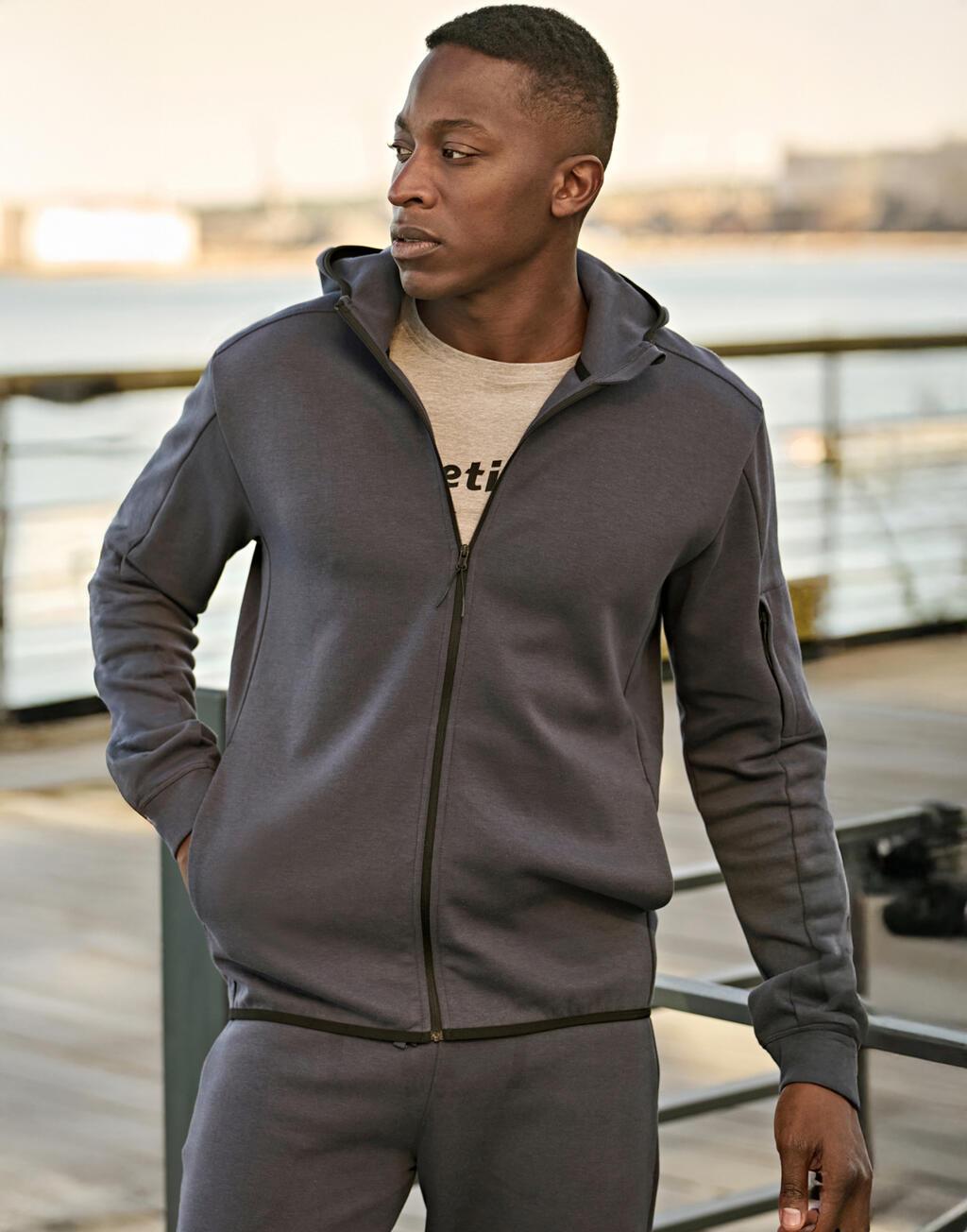 Bild på Funktions Hoodie TeeJays Athletic Zip Bild på Funktions Hoodie TeeJays Athletic Zip