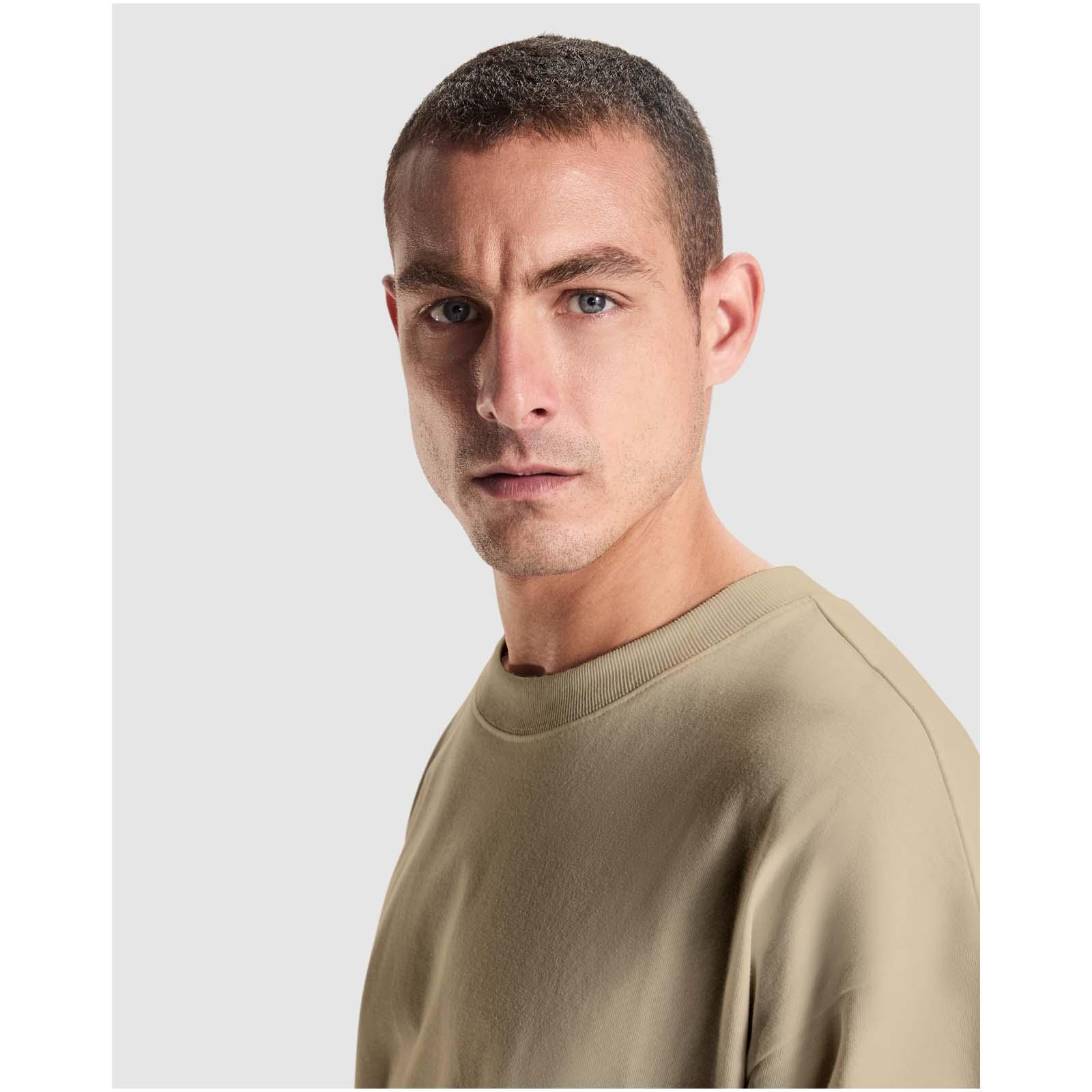 Bild på T-shirt Chow, oversized Bild på T-shirt Chow, oversized
