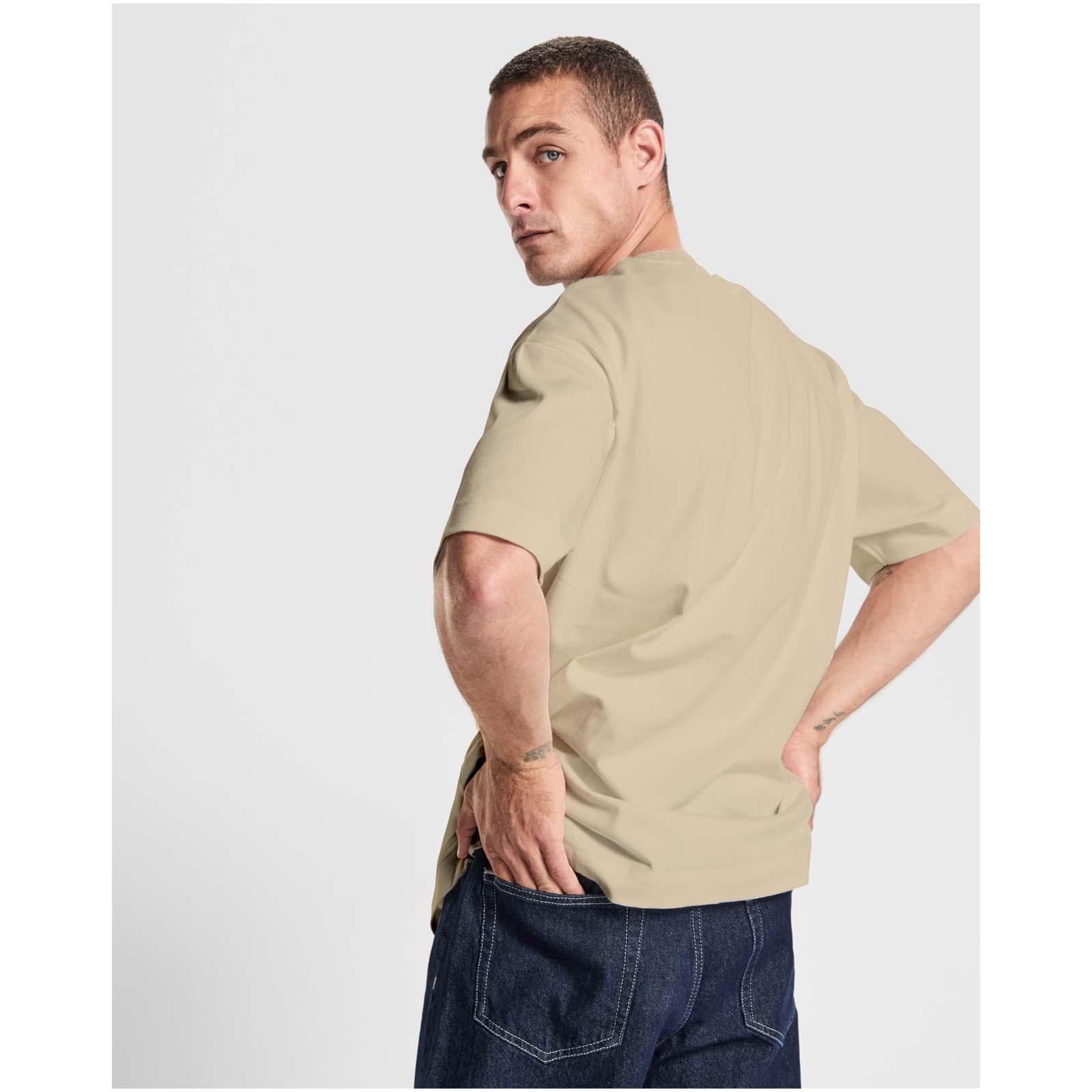 Bild på T-shirt Chow, oversized Bild på T-shirt Chow, oversized