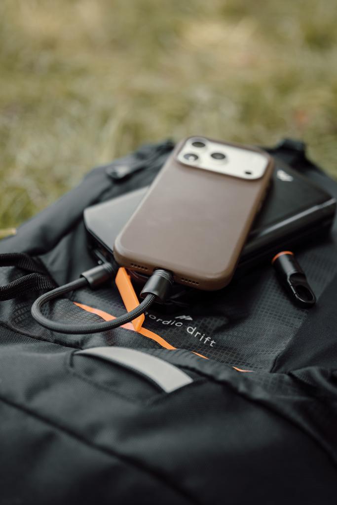 Bild på Laddningskabel Nordic Drift Everest USB-C 60W, karbinhak Bild på Laddningskabel Nordic Drift Everest USB-C 60W, karbinhak