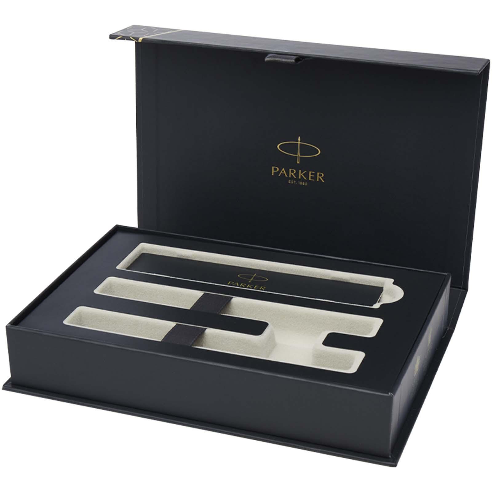 Bild på Pennset Parker IM Essentials med rollerball- och kulspetspenna, silver Bild på Pennset Parker IM Essentials med rollerball- och kulspetspenna, silver